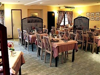 Logis Hotel De La Paix - Tournus Zewnętrze zdjęcie